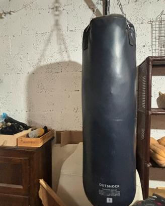 Sacco da boxe con supporto