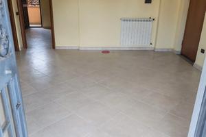 Trilocale con box auto in zona Spiniello -- Acerra