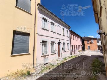 Appartamento Curtatone [A4335758]