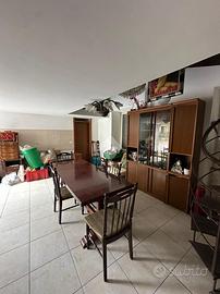 MONOLOCALE A AFRAGOLA