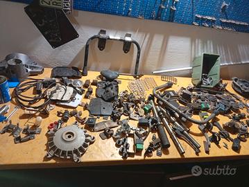 5 euro Ultimi pezzi Vespa 50/125 pk XL Rush N V HP