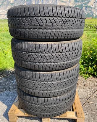 Gomme 255/45R20 e 235/50R20 Pirelli m+s