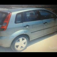 Airbag kit e cerchi Ford Fiesta 02