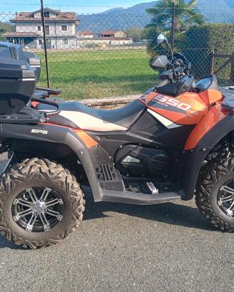 quad  CFORCE 550 luxury passo lungo