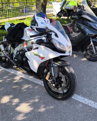 Aprilia RSV4