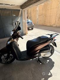 Sh 300