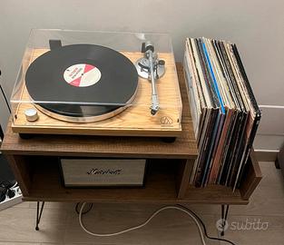Mobiletto giradischi e vinili