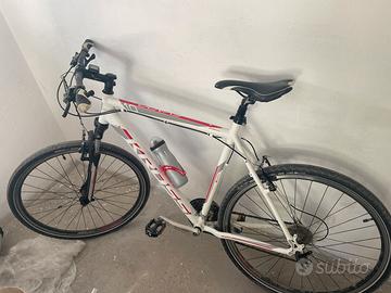 Mtb Evado 1.0 KROSS