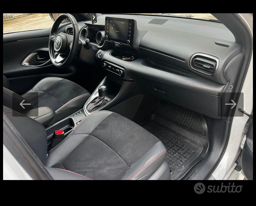 Toyota Yaris 2023 photo 5