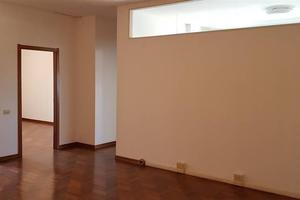 Immobile di 120 m² con 5 locali a Prato