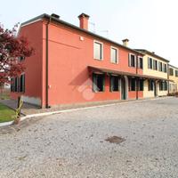 VILLA A SCHIERA A MONSELICE