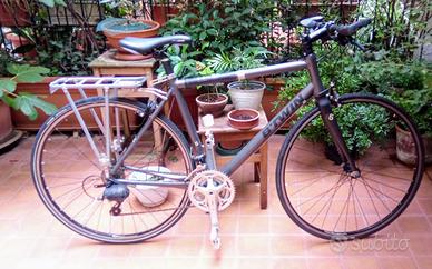Bici da strada/viaggio B-Twin Fit 5 28 pollici