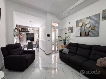 Appartamento di 130 m² con più di 5 locali a Prato