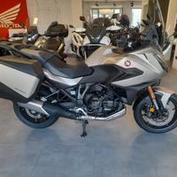Honda NT 1100 DCT 2025 ELETTRONIC SUSPENSION