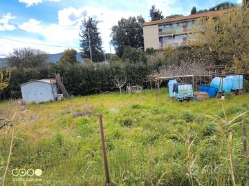 Terreno 700mq recintato pozzo