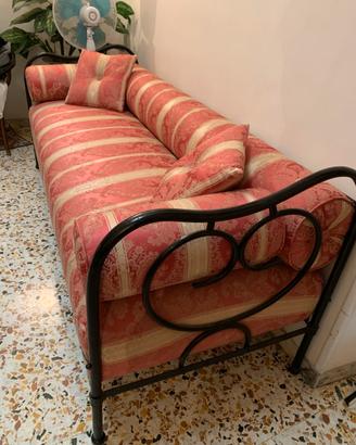 DIVANO IN FERRO BATTUTO