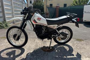 Yamaha XT 550