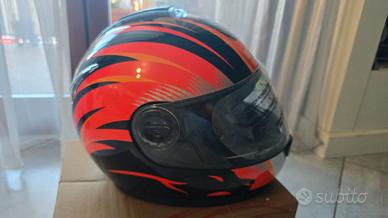 Casco  Aprilia originale nuovo con prese d'aria .