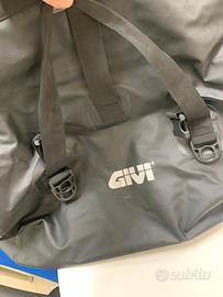 Borsa GIVI stagna