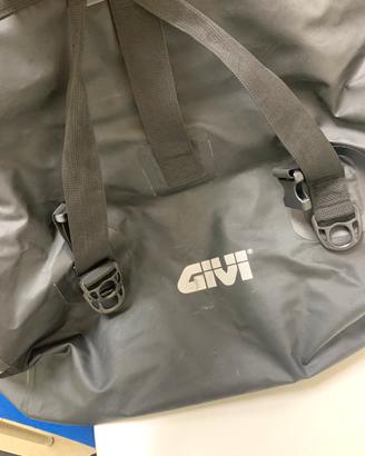 Borsa GIVI stagna