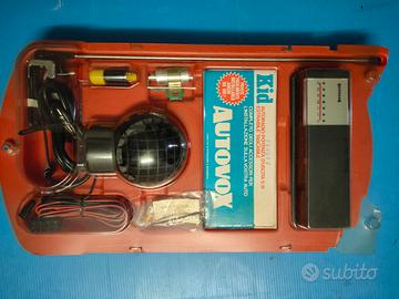 autoradio Autovox Om estraibile anni 70