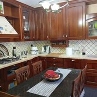 Cucina in legno massello + tavolo e sedie