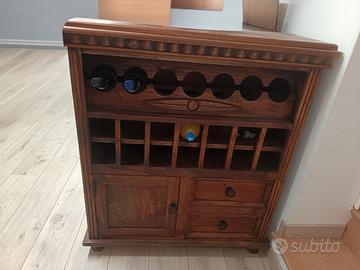 Mobile portabottiglie