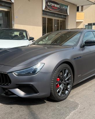 Maserati Ghibli L4 330 CV MHEV Gransport