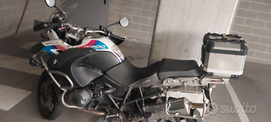 Gs Adventure triple black "estetica trentennale"