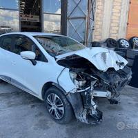 Ricambi Renault Clio 1.2 benz 75cv del 2014