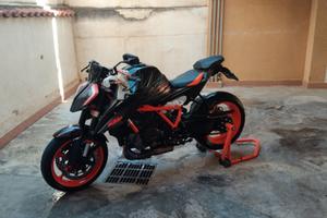 KTM superduke 1290 r 3.0 completo akra 
