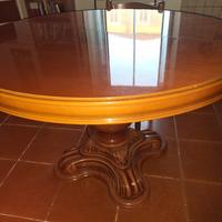 Tavolo in legno d'arte povera