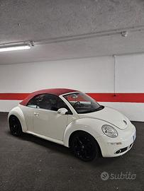 Volkswagen newbeetle limited red edition