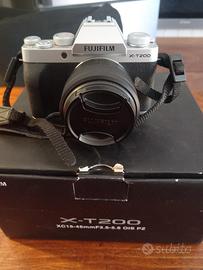 fujifilm xt200 con obiettivo come nuova usata poco