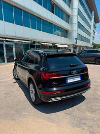 AUDI Q5 40 TDI Business quattro S tronic Sport