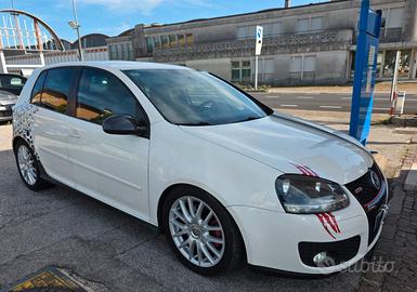 Volkswagen Golf GTD anno 2008 con 313.500 Motore s