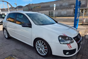 Volkswagen Golf GTD anno 2008 con 313.500 Motore s