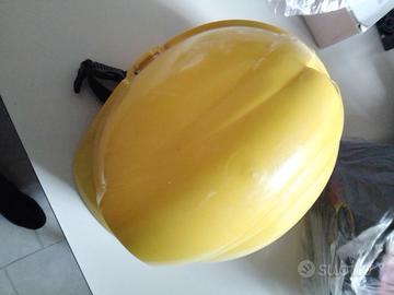Casco , elemetto con cinturino