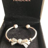 Pandora Bracciale Mis19 con Charm Fiocco