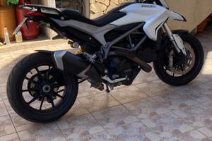 Ducati Hyperstrada 821 - 2013