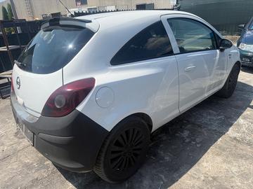 ricambi usati opel corsa d restalyng 2015