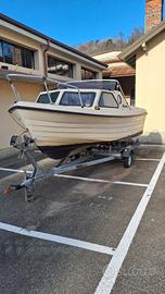 Barca con motore senza carello