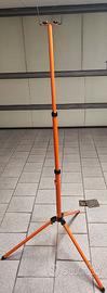 Treppiede telescopico per faretto