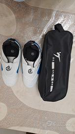 Scarpe per taekwondo o arti marziali