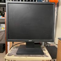 Monitor Acer 17”
