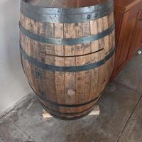 Botte adibita a cantinetta 