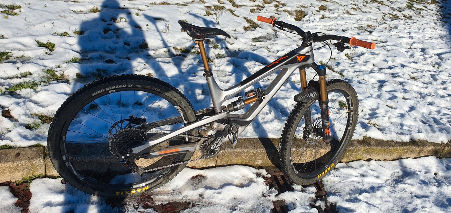 YT CAPRA 29 CF PRO RACE L Biciclette In vendita a Como