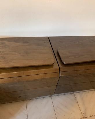 Set comodini moderni con scomparti e tavolino
