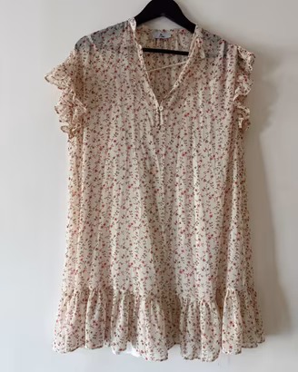 Vestito con fiori
