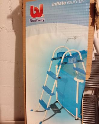 Scaletta per piscina